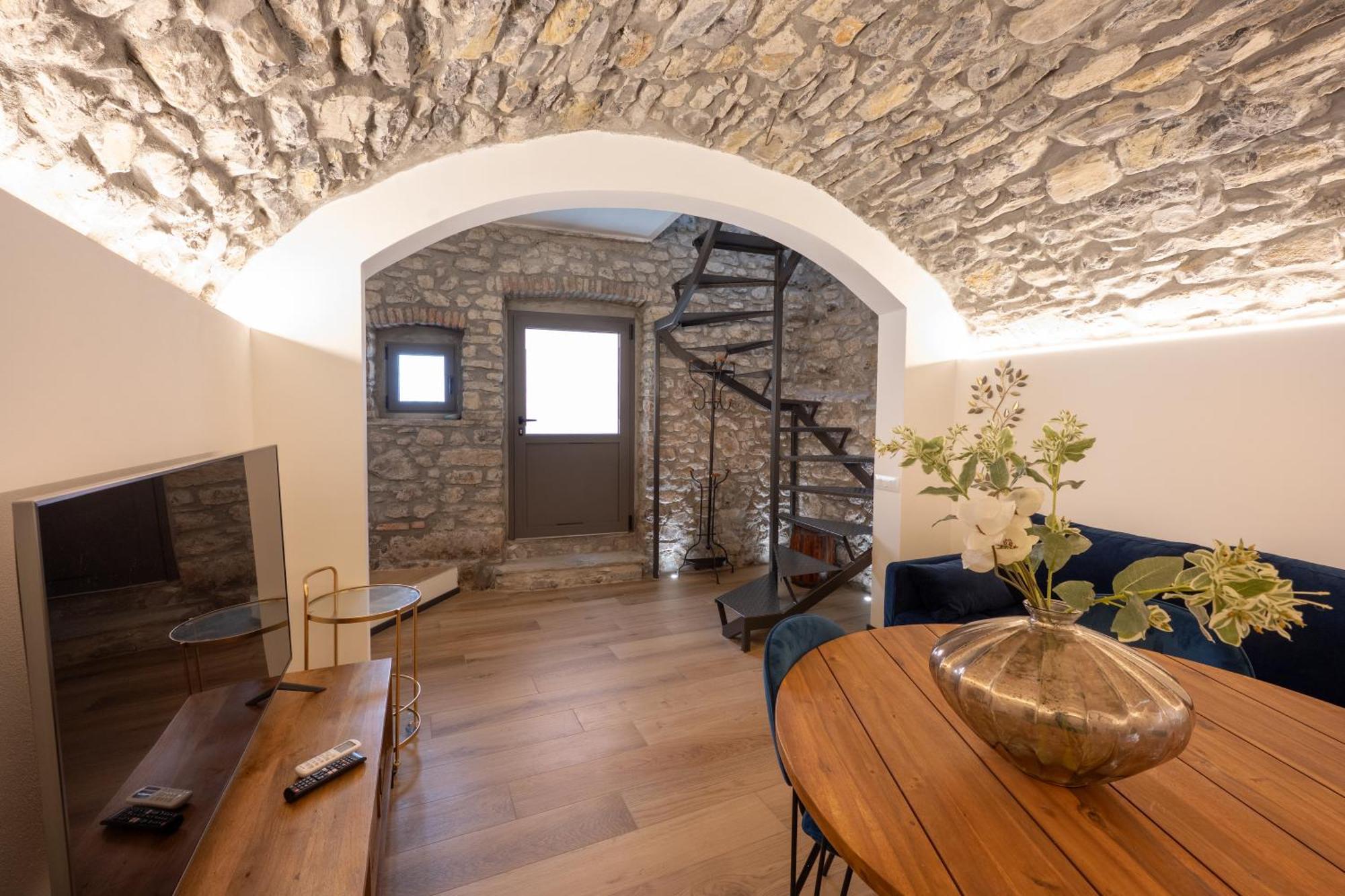 Lora Villa, With View