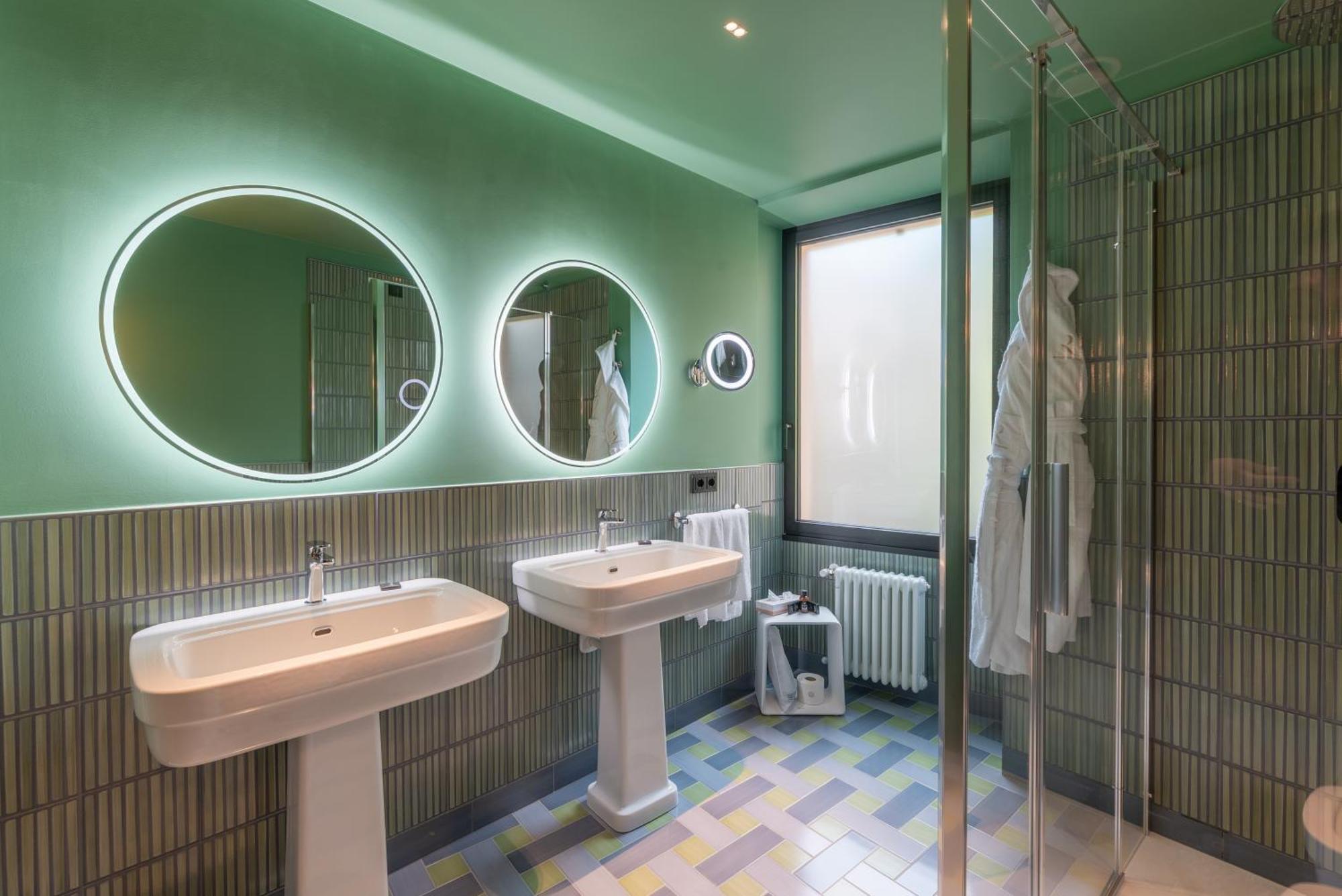 Casa Du Lac, By R Collection Varenna