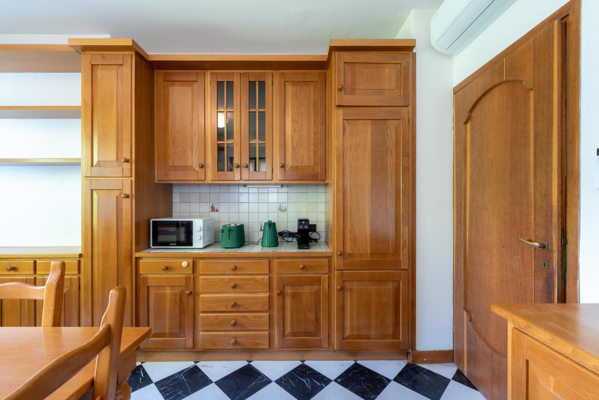 Apartment Glicine, By R Collection *