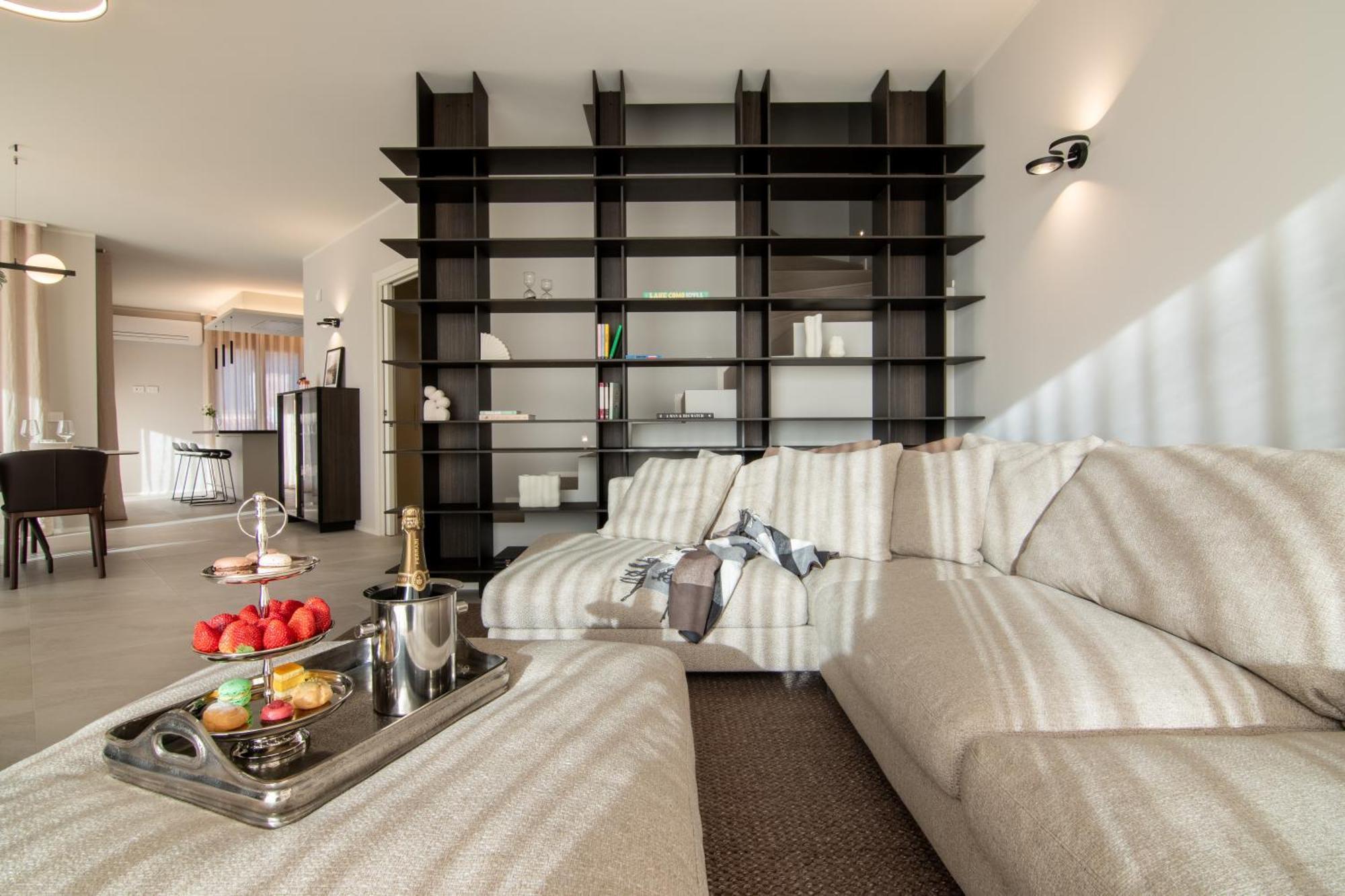 Dorato Luxury & - View Colico
