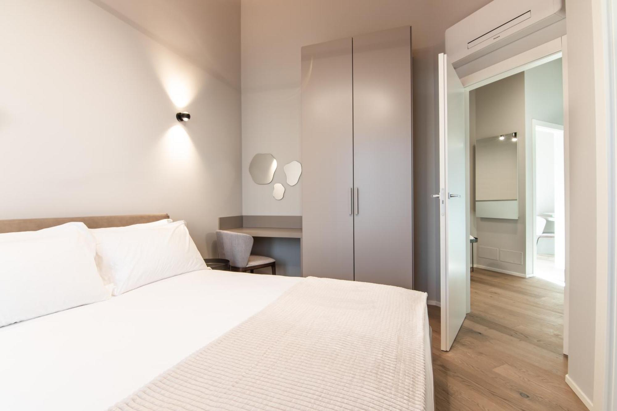 Dorato Luxury & - View