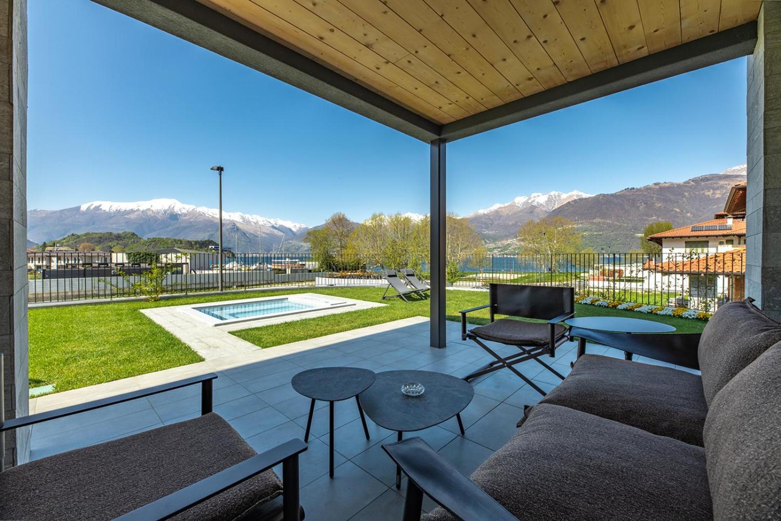 Dorato Luxury & - View