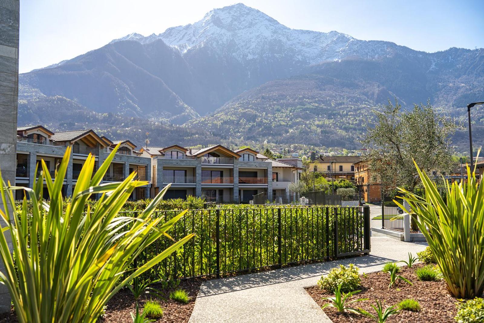 Dorato Luxury & - View Aparthotel Colico