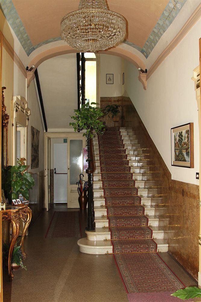 Marie Hotel 3*