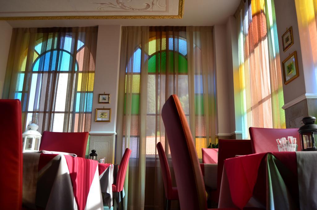 Bed & Breakfast Michelangelo Varenna