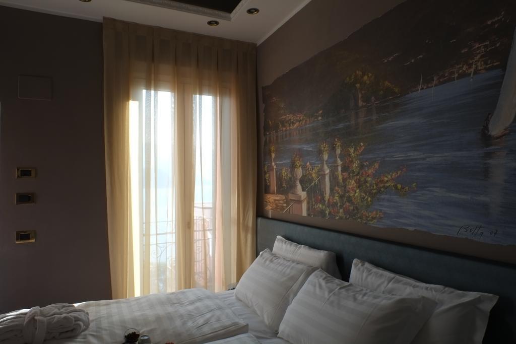 Bed & Breakfast Michelangelo Varenna