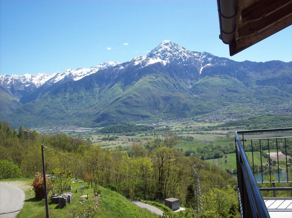 Apartment Casa Delle Camelie Sorico