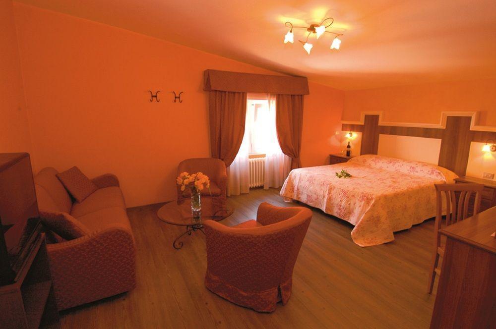 Saligari Hotel 3*