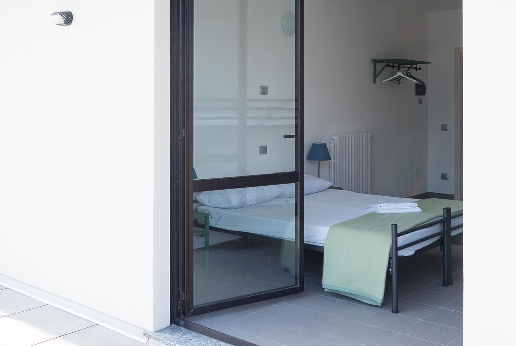 Lake Como Beach Hostel *