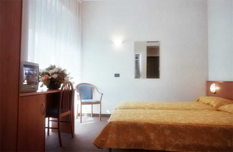 Engadina Hotel Como