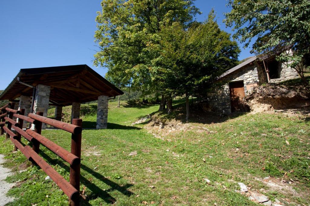 Rifugio Alpetto Di Torno Hostel *