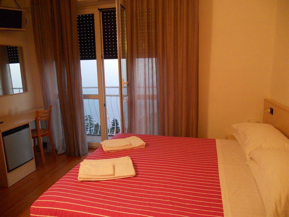 Vista Hotel 3*