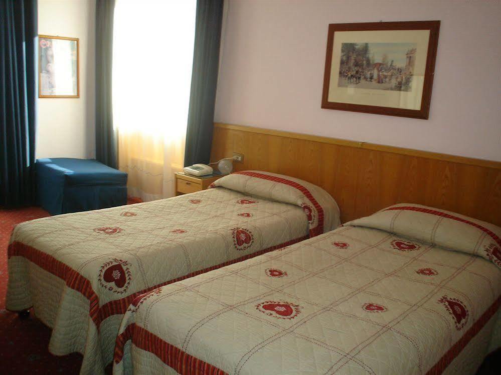 Hotel Plinio