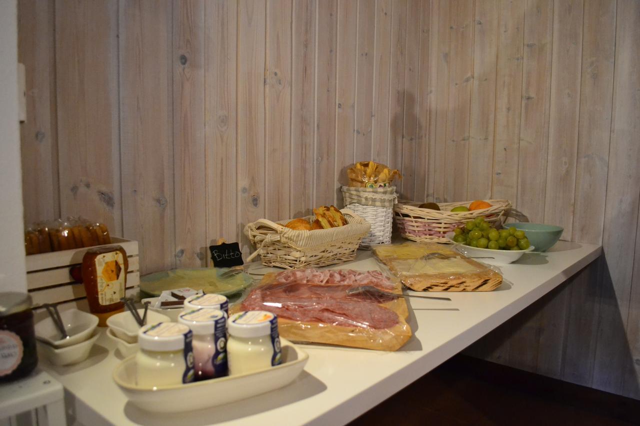 Bed & Breakfast Foresteria Simona Colico
