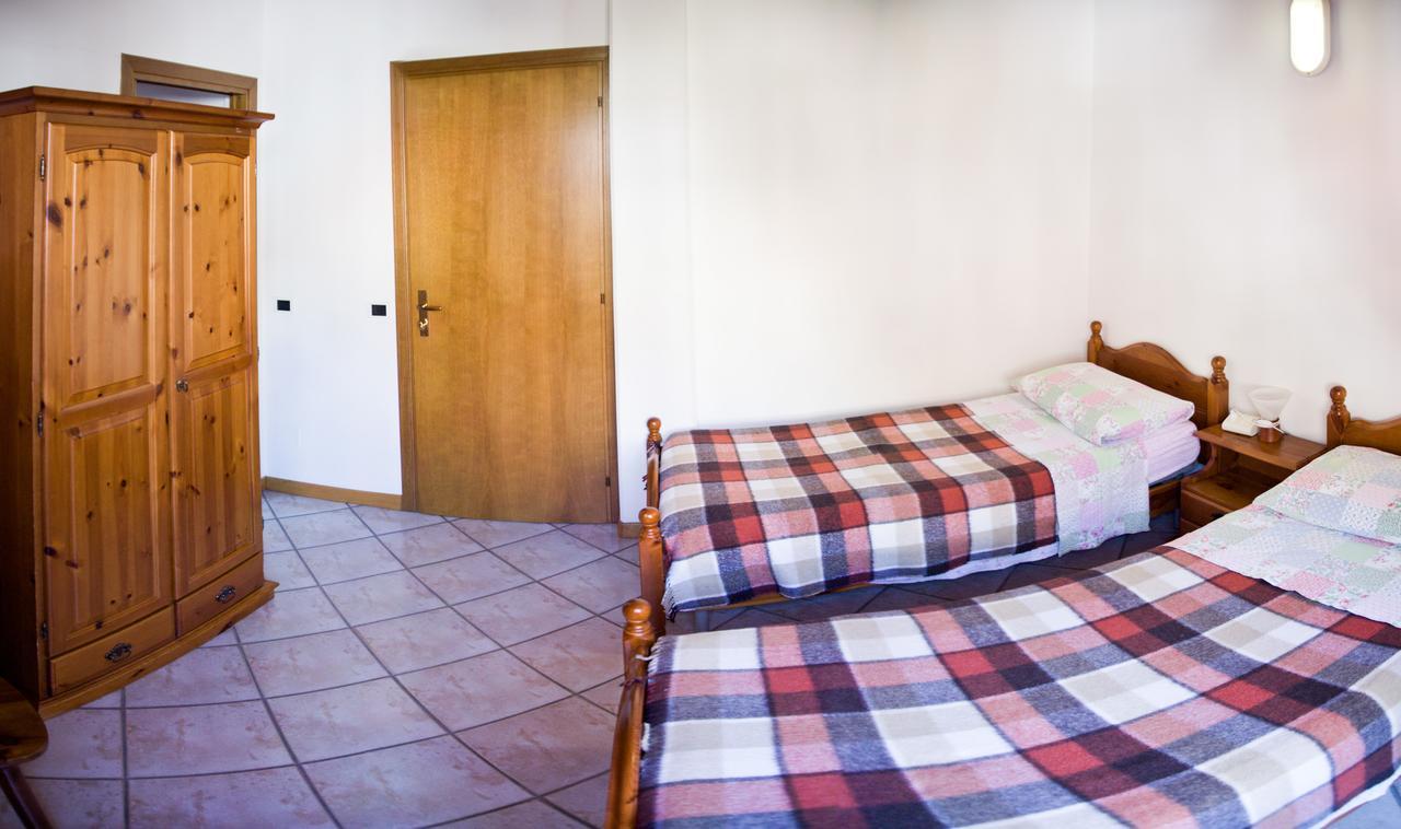 Hotel Valvarrone Di Oceano Snc