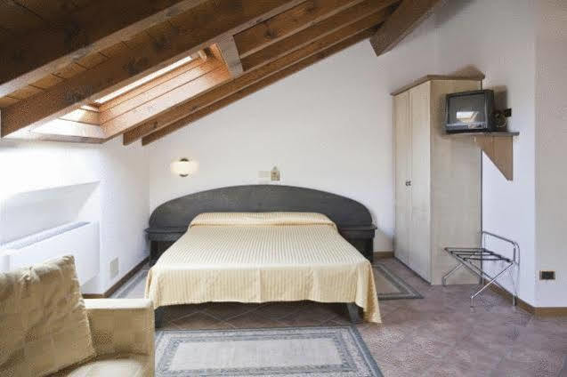 Albergo Lenno Hotel 4*