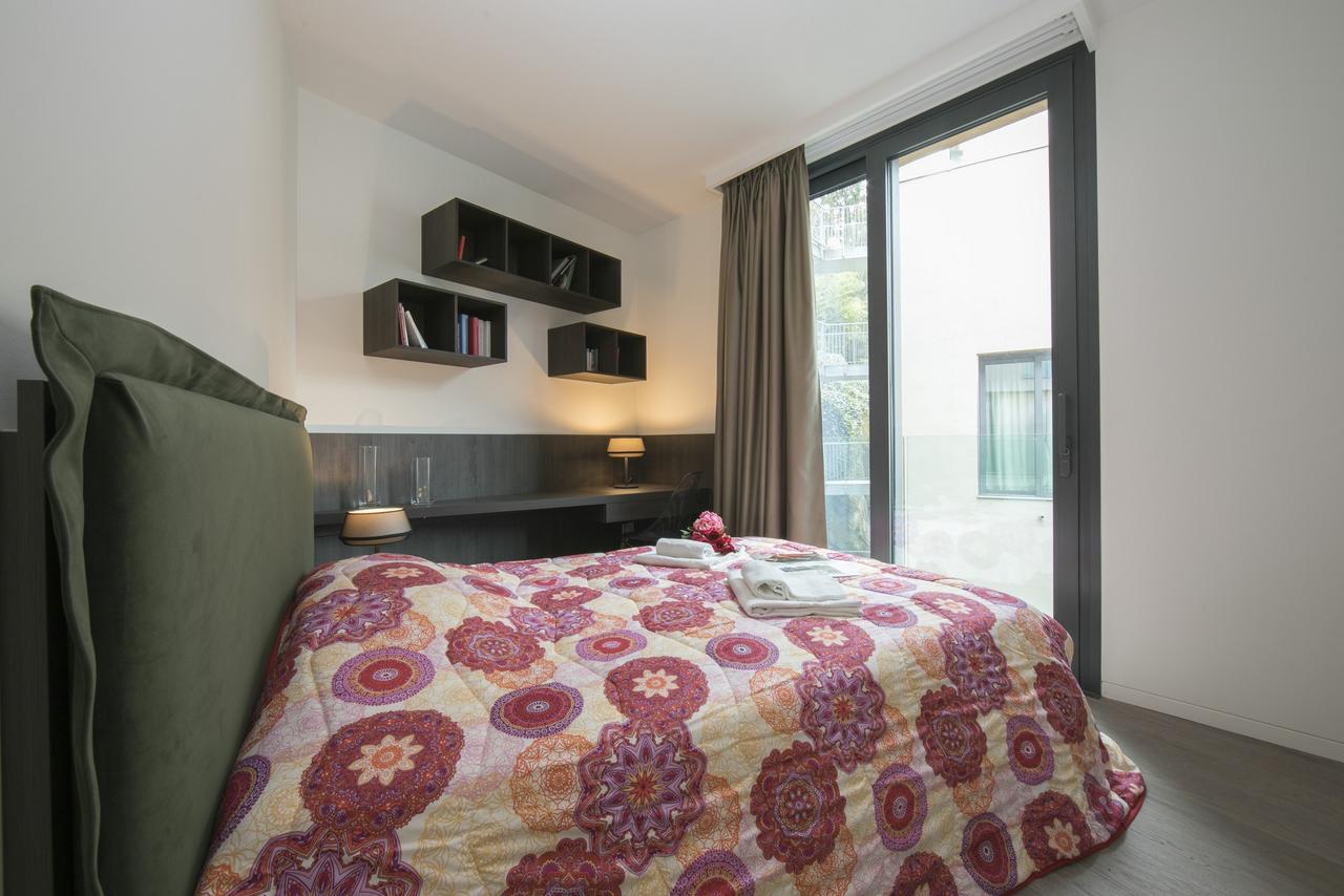 Como Lake Apartment
