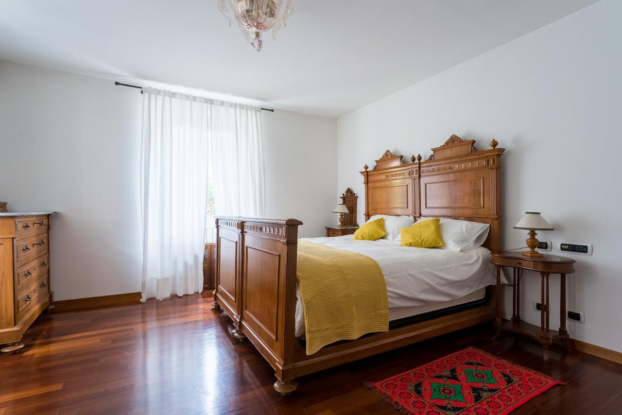 Apartment Una Terrazza Da Sogno By Rent All Como *