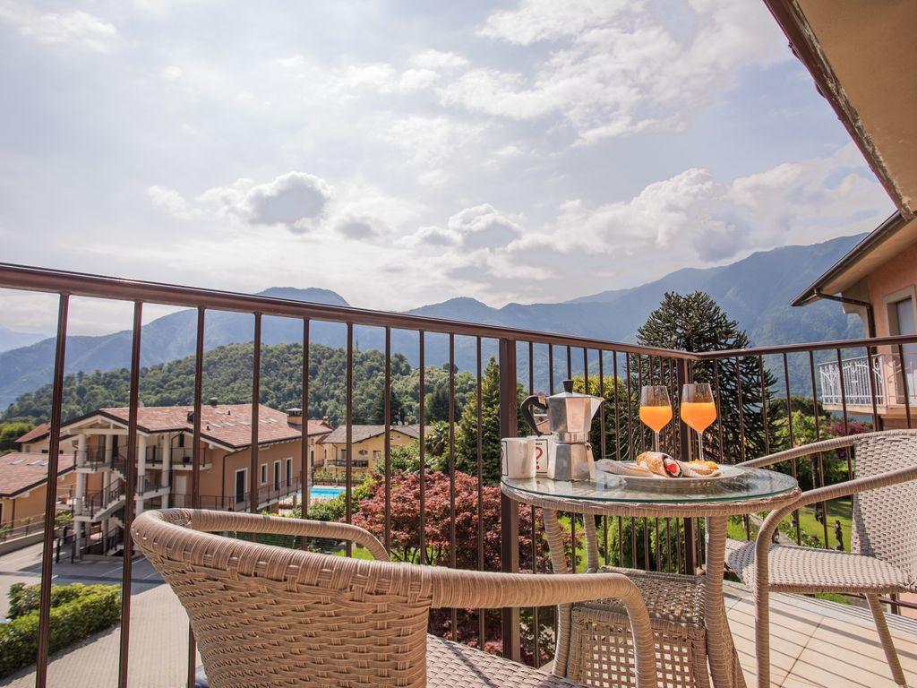 Vecchia Luna With Pool By Italian * Lenno