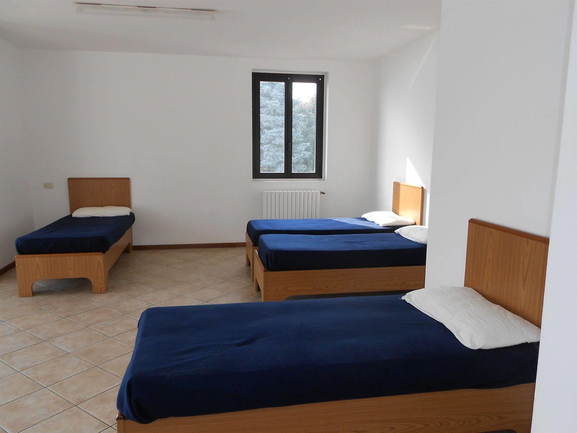 Lake Como Beach Hostel Hostel