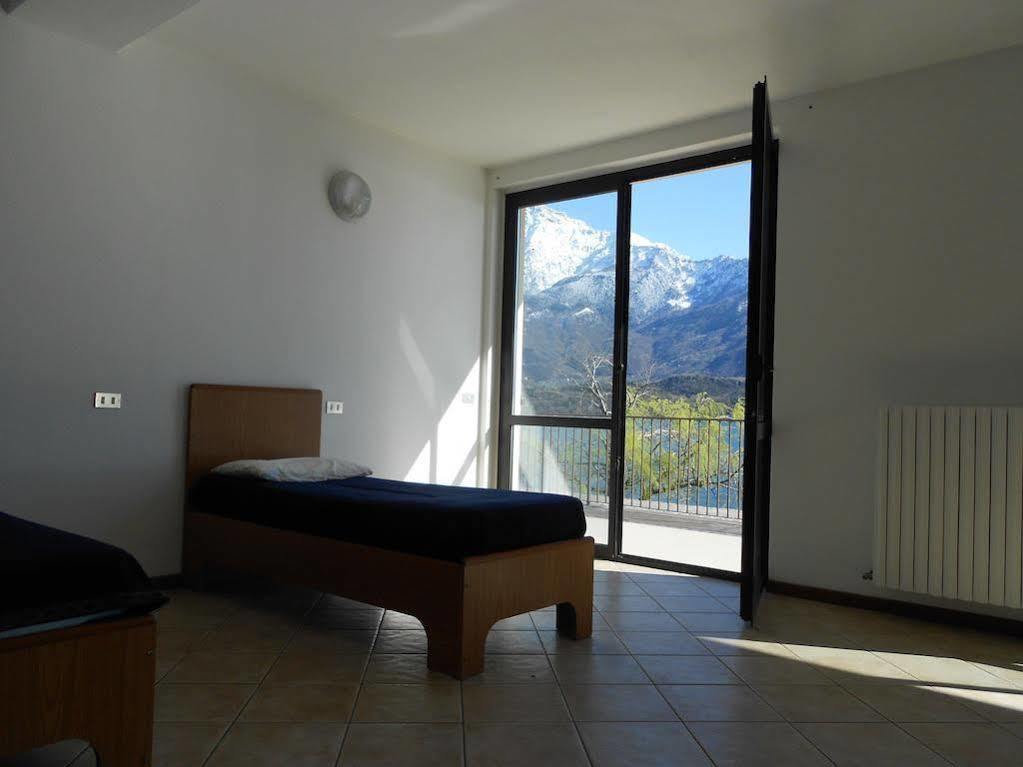 Lake Como Beach Hostel Hostel Domaso