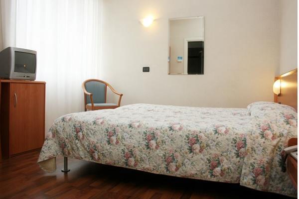 Engadina Hotel 3*