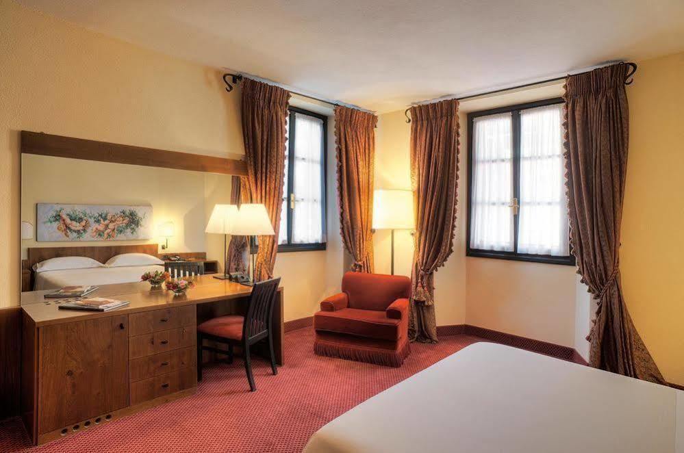 Palace Hotel