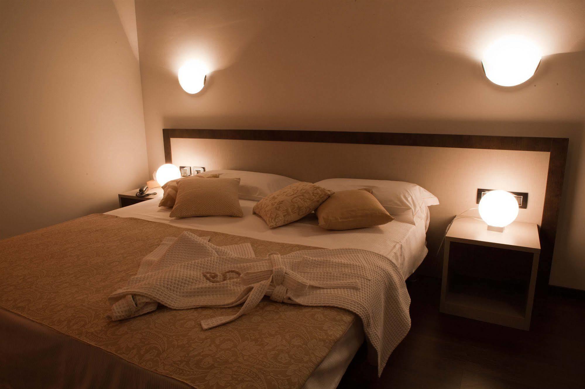 Di Hotel 3*