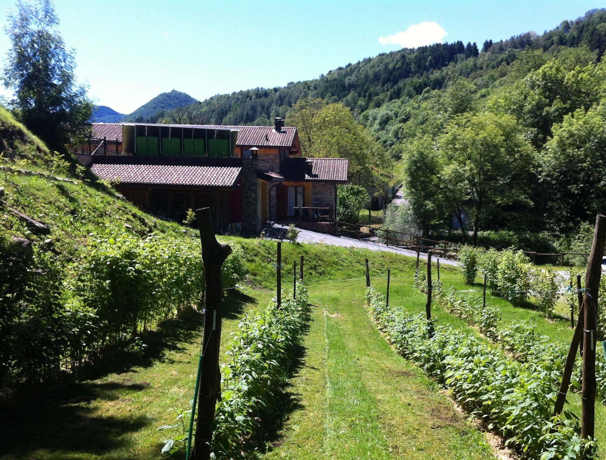 Agriturismo Il Talento Nella Quiete Farm stay Castiglione d'Intelvi