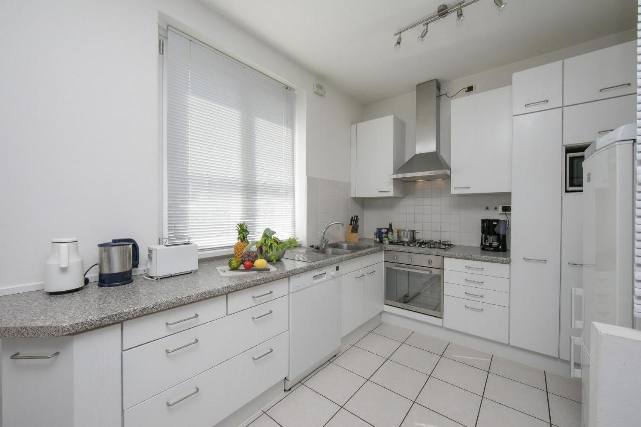Romina Lakeview Apt.