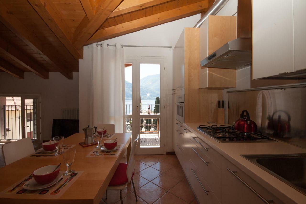 Casa vacanze Casa Del Sole - Sleeps 4 With Shared Pool Pianello Del Lario