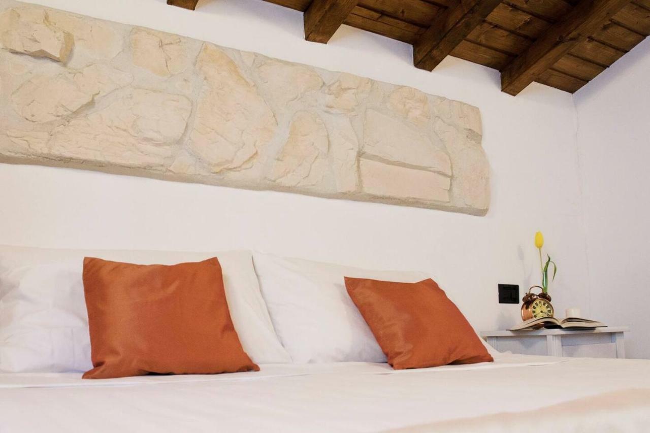 Altido Perfect For Couple, Fantastic View, Terrace And Parking *