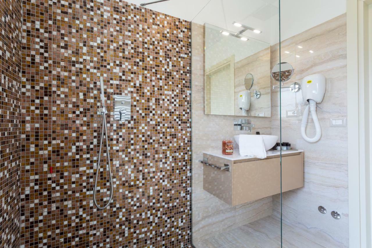Domus 3*