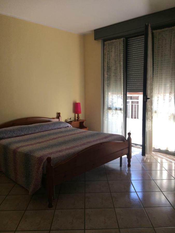Valvarrone Di Oceano Snc Hotel