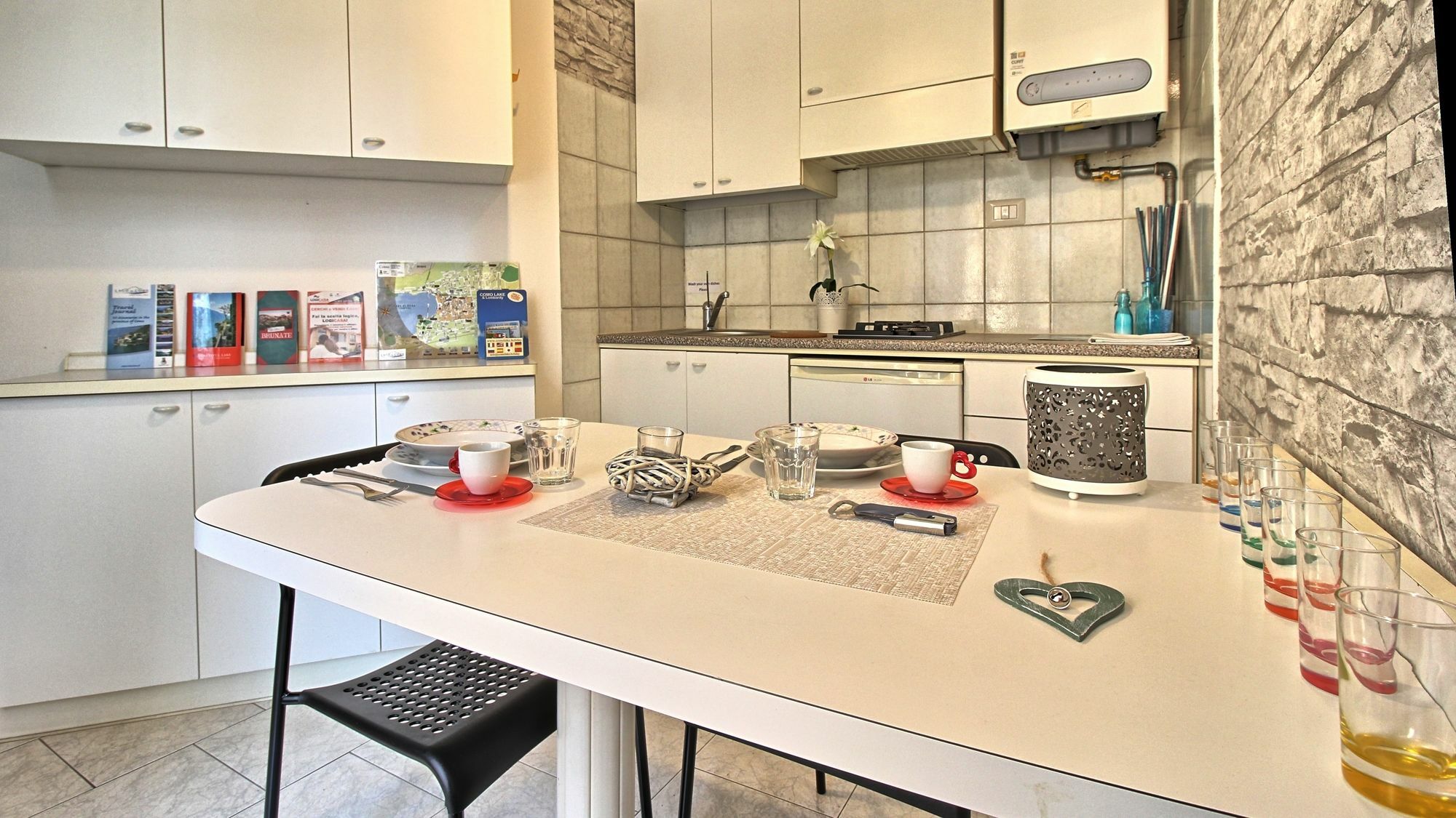Logicasa Old Apartment