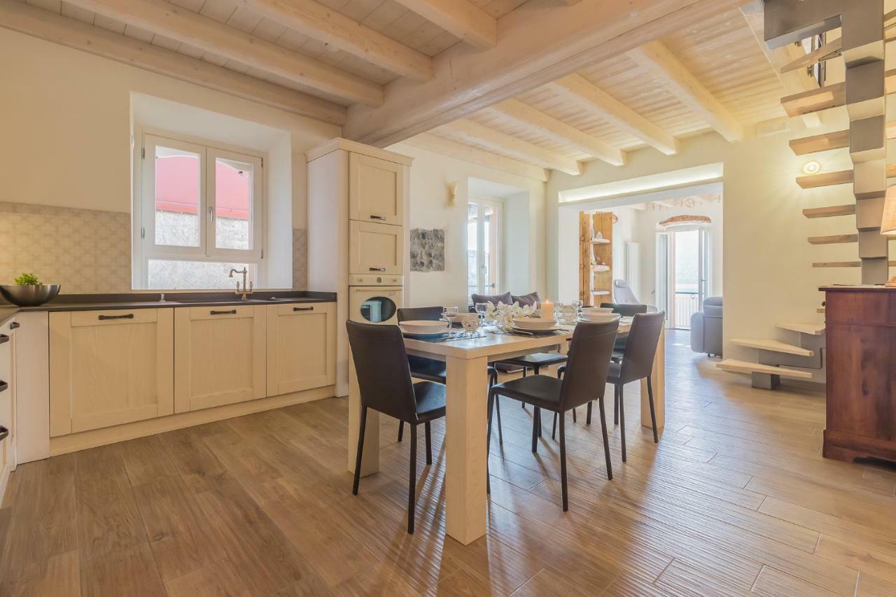 Elizabeth House * Varenna