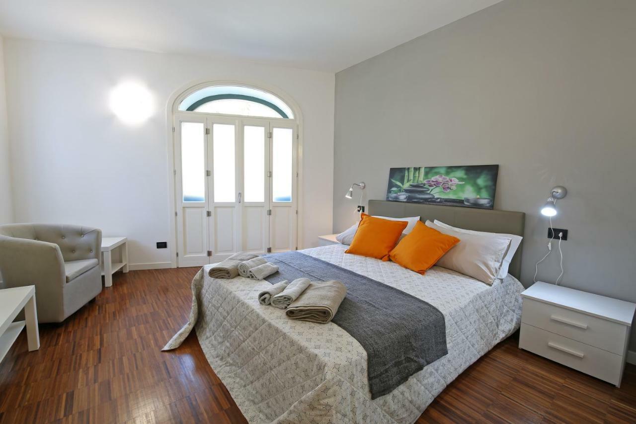 Apartment Dreams Apt, Pool, With Private Garden, Near
