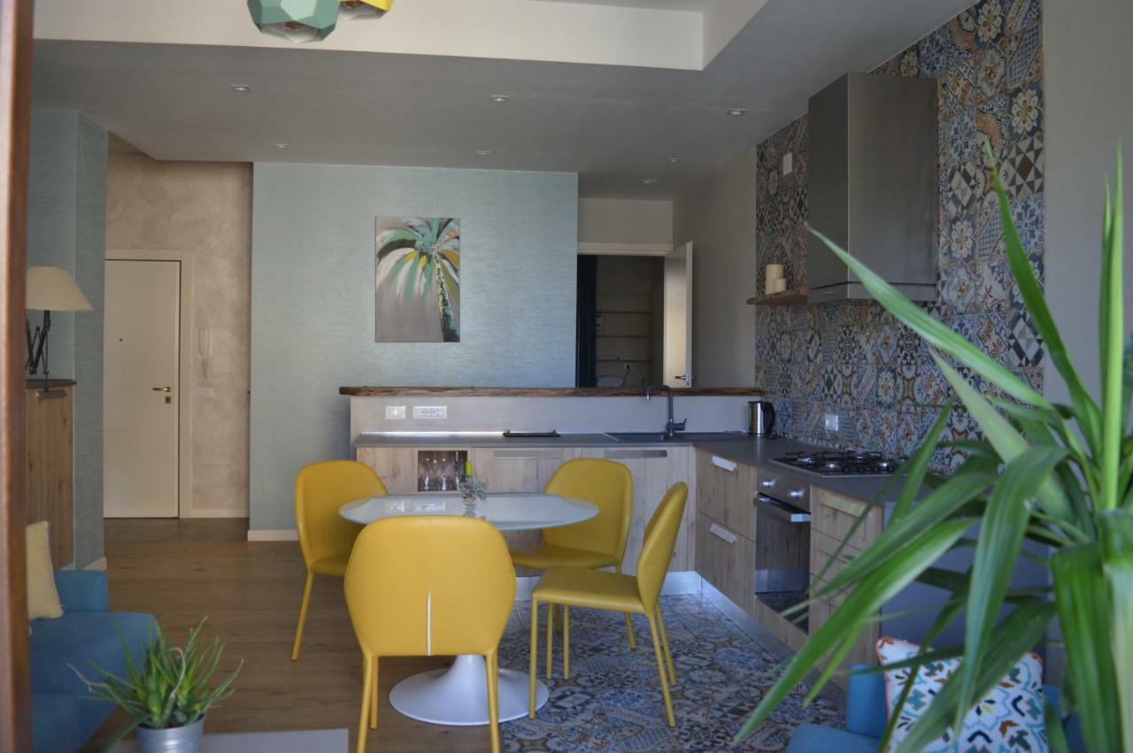 Bellevue Apartment *