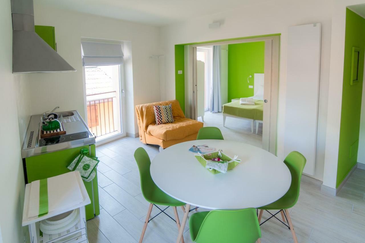 Persico - View And Private Parking Apartment Torno