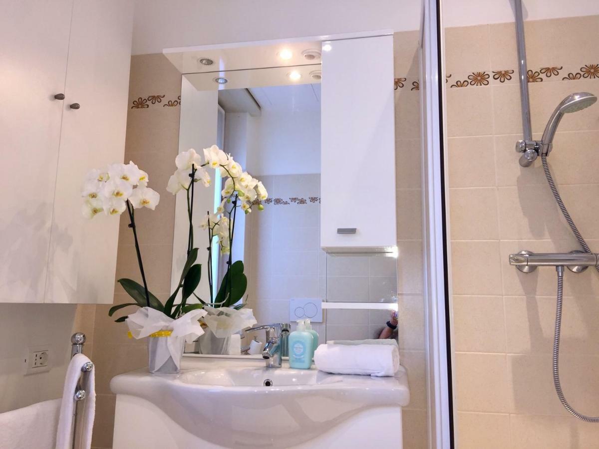Vittoria Apartment Dongo