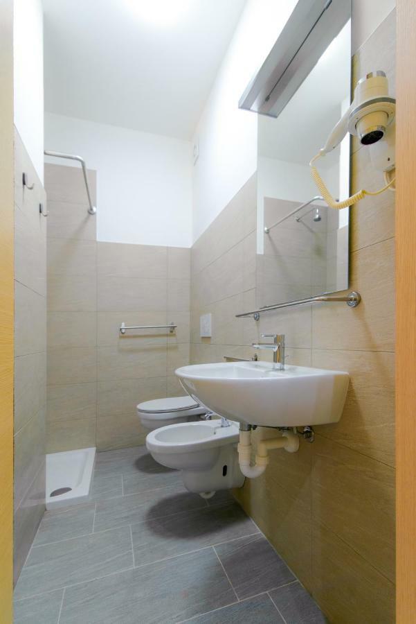 Casa Livio - And Guest house Como