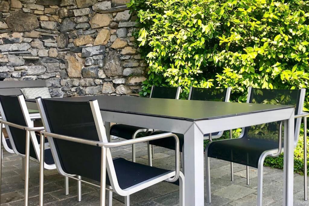 Panoramica Private Sleeps 8-by Italian Villa
