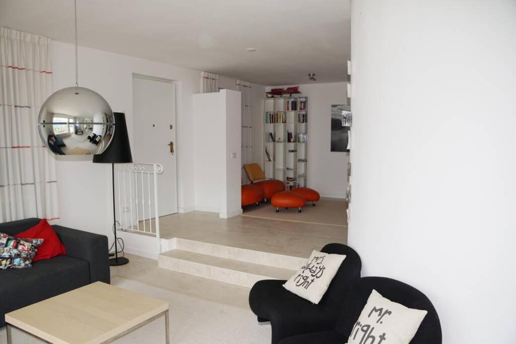 Villa Panoramica Private Sleeps 8-by Italian Lenno
