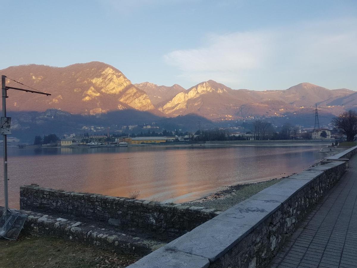 Adda Con Posto Auto Apartment