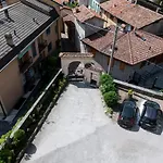 Bella Alda Beautiful Como Castle Penthouse