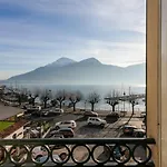 Piazzetta Lake View By Halldis