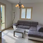 Lago e Giardino apartment