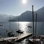 Como Living Apartment
