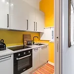 West-Park Suite With Parking By Holiday Solutions