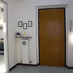 Lago Di Lecco - Parcheggio Gratuito - Stazione Ferroviaria